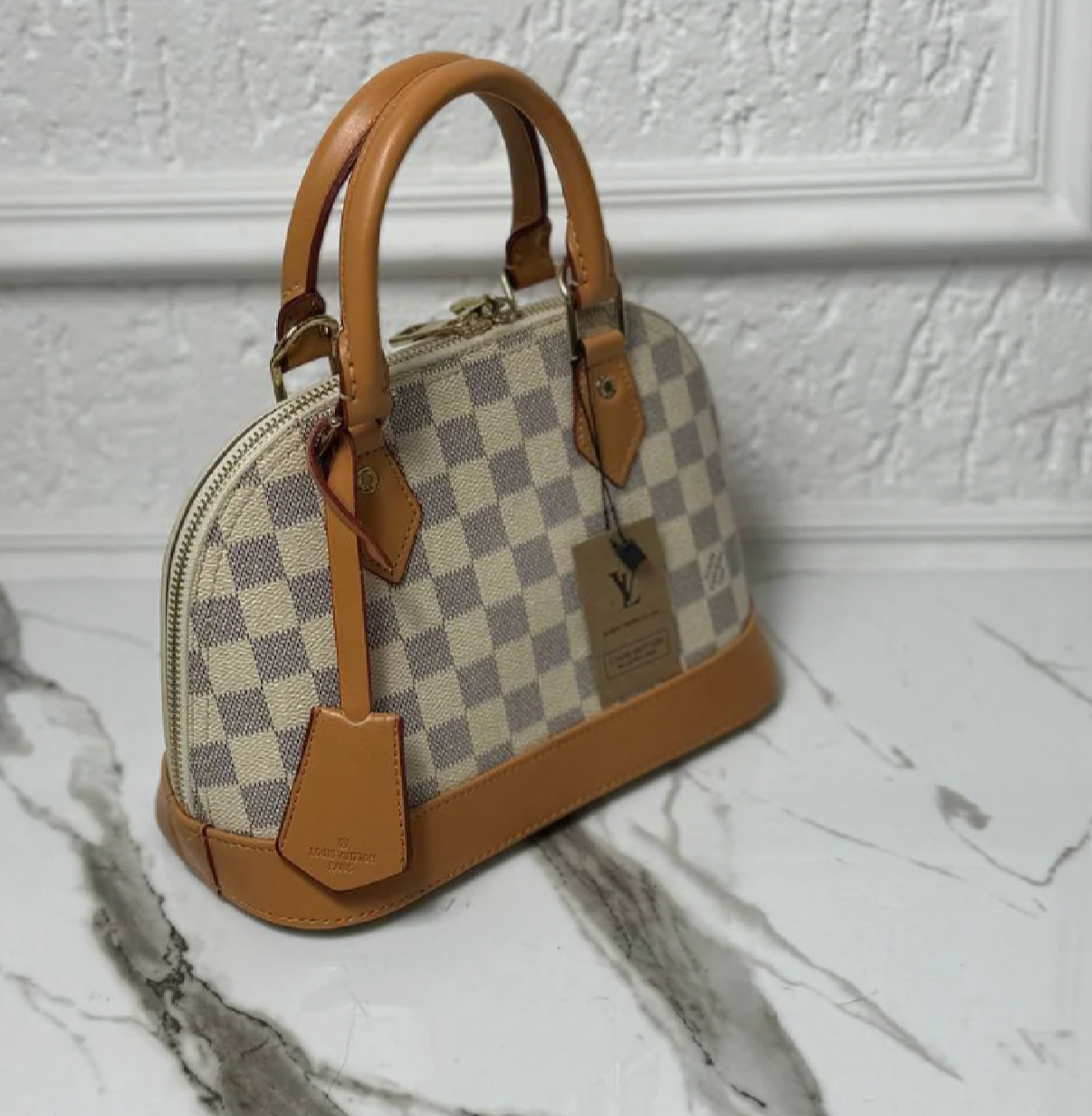 Louis Vuitton alma #146
