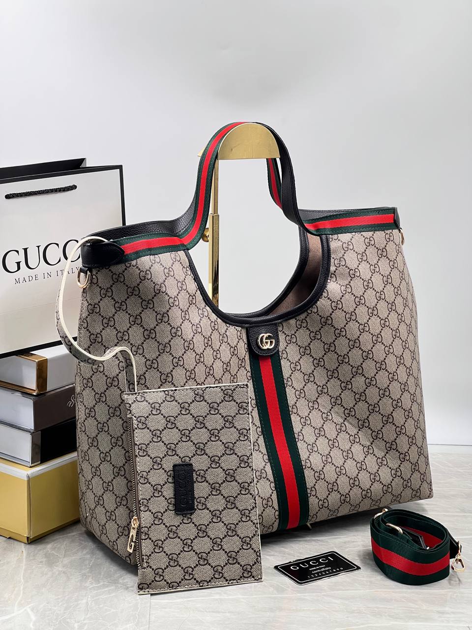 Gucci GG supreme