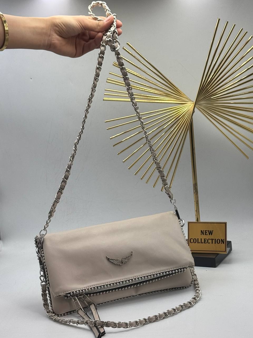 Jadig beige