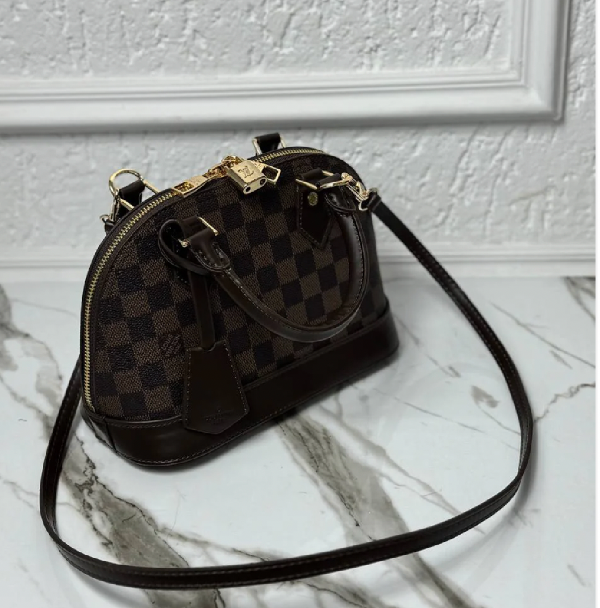 Louis Vuitton alma Damier