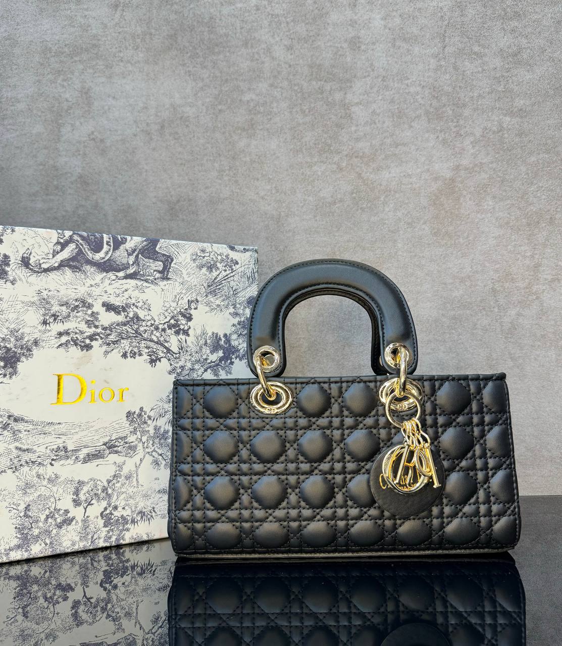 Christian Dior lady