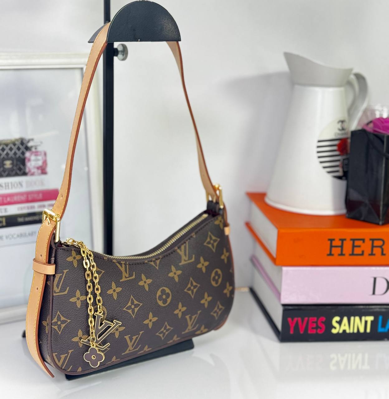 Louis Vuitton #457
