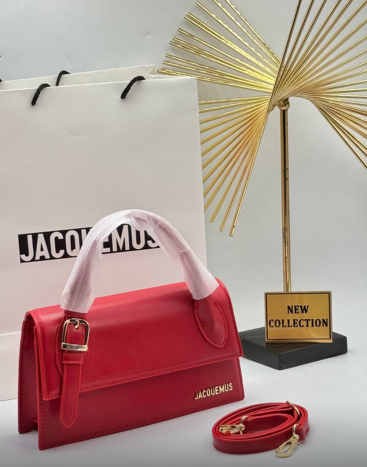 Jacquemus red