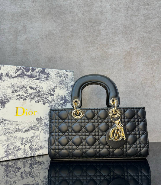 Christian Dior lady